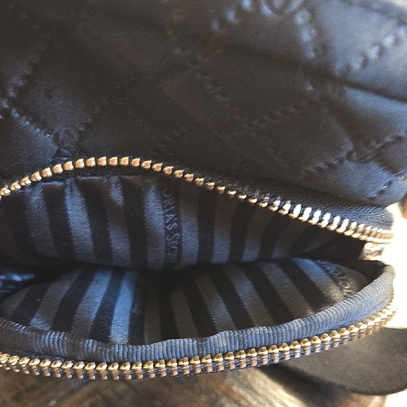 Black Quilted Crossbody Bag - Picture 6 of 6